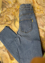 Cargar imagen en el visor de la galería, Jeans Vibran
