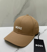 Cargar imagen en el visor de la galería, Gorra Hugo Boss
