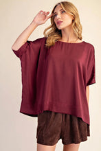 Cargar imagen en el visor de la galería, Blusa Vino Talla Grande
