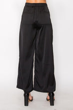 Cargar imagen en el visor de la galería, Pantalon Satin mate
