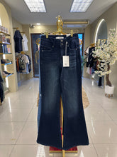 Cargar imagen en el visor de la galería, Jeans Kancan Campana
