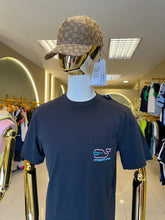 Cargar imagen en el visor de la galería, Vineyard Vines Algodon
