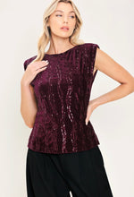 Cargar imagen en el visor de la galería, Blusa Christmas

