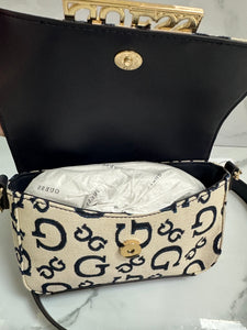 Crossbody Guess