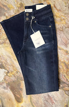 Cargar imagen en el visor de la galería, Jeans Kancan Campana

