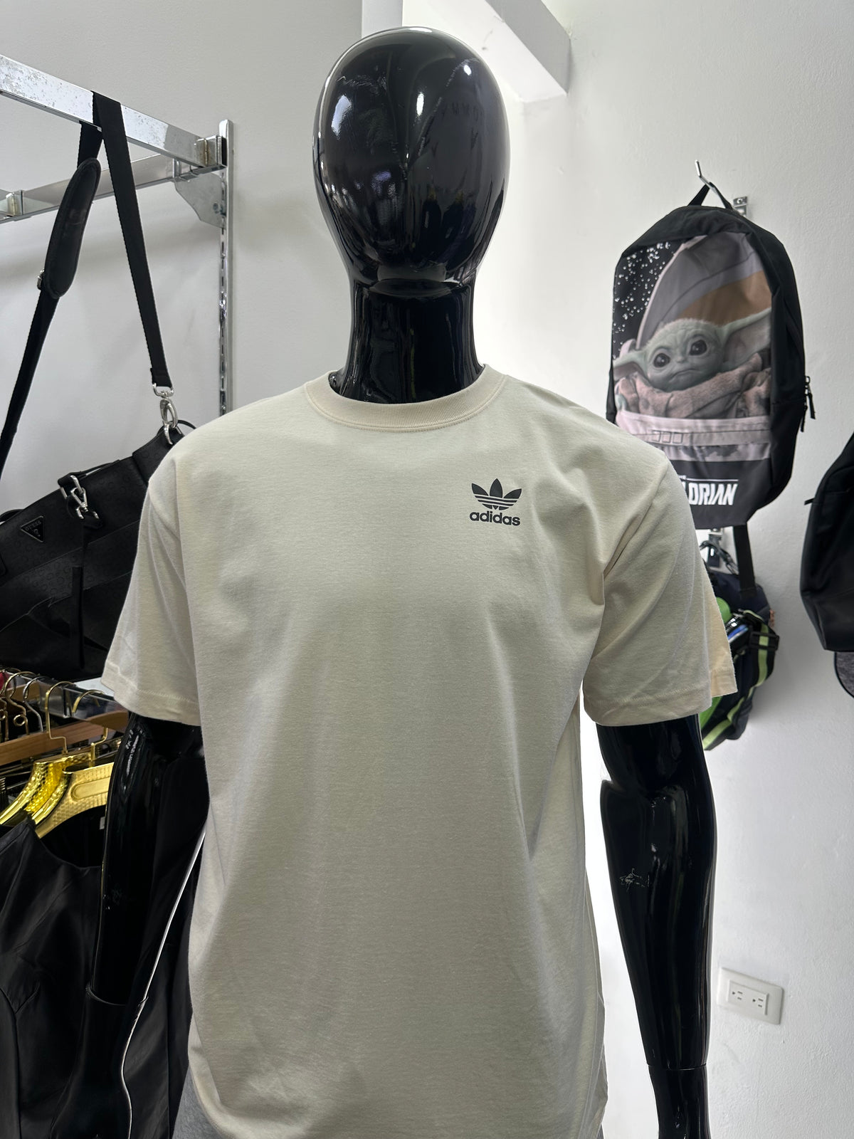 Adidas cuello redondo