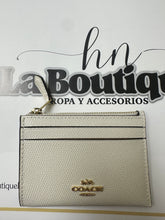 Cargar imagen en el visor de la galería, Tarjetero COACH
