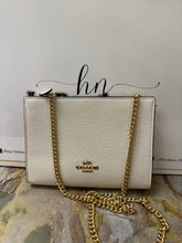 Cargar imagen en el visor de la galería, Crossbody Coach
