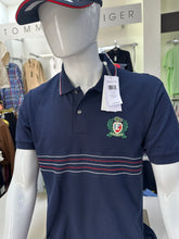 Cargar imagen en el visor de la galería, Lacoste classic Fit
