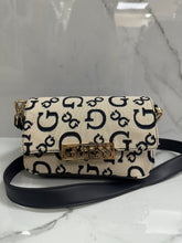 Cargar imagen en el visor de la galería, Crossbody Guess
