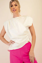 Cargar imagen en el visor de la galería, Blusa Satin
