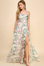 Cargar imagen en el visor de la galería, Vestido Nude w/ flowers
