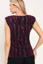 Cargar imagen en el visor de la galería, Blusa Christmas
