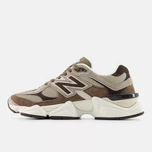 Cargar imagen en el visor de la galería, New Balance 9060
