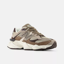 Cargar imagen en el visor de la galería, New Balance 9060
